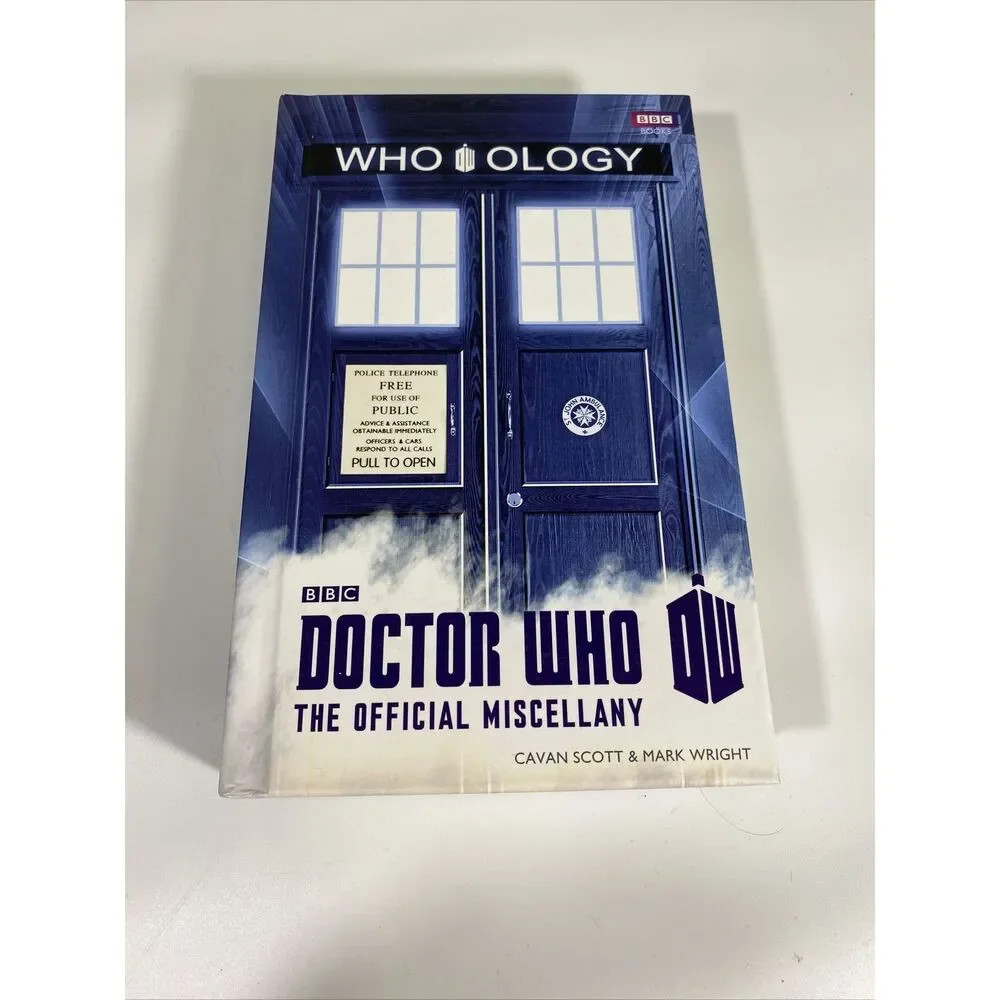 BBC Dr Who Books Lot of 2 History of objects  Miscellany Goss Tribe Scott Wright